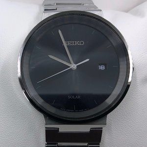 Unworn Minimalist Black Seiko Essentials Solar Men's Watch SNE479